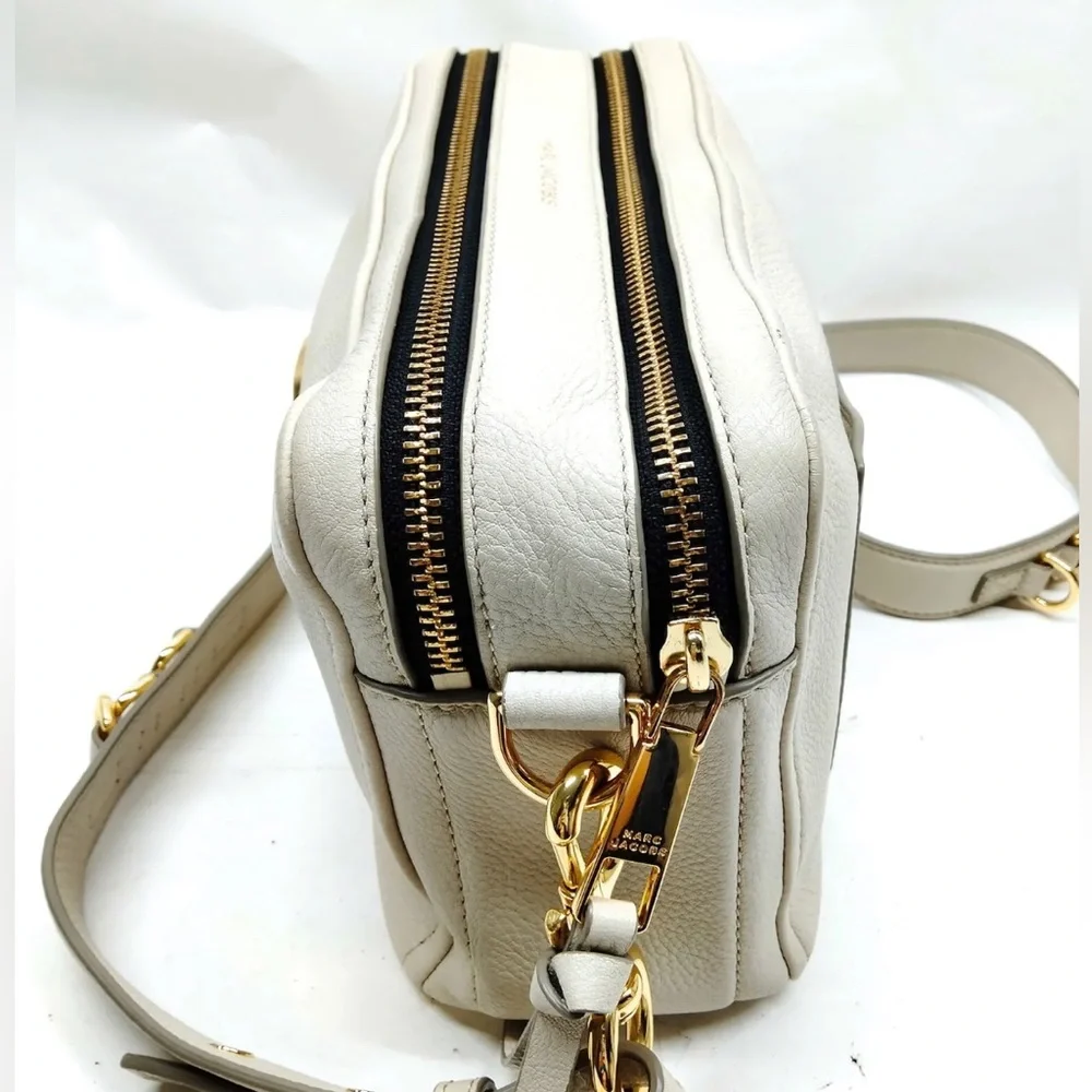 SOLD Authentic MARC JACOBS  Crossbody Bag Leather - Picture 4 of 16